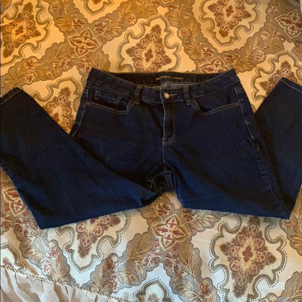Dark wash Capris